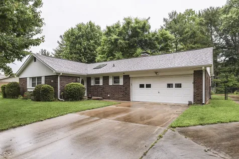 703 Hillcrest Drive Greenwood IN 46142