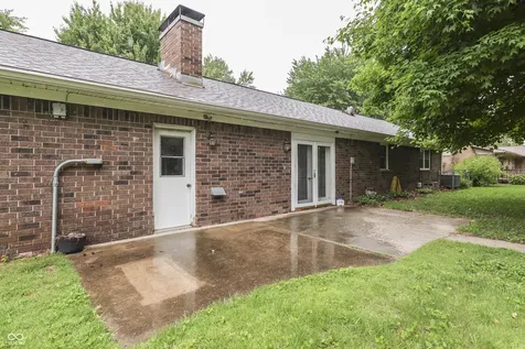 703 Hillcrest Drive Greenwood IN 46142