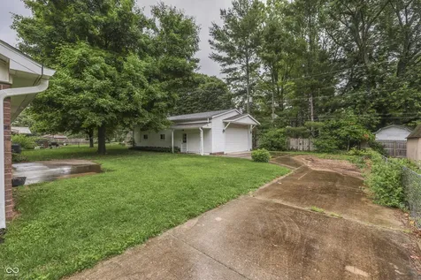 703 Hillcrest Drive Greenwood IN 46142