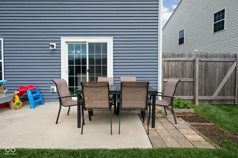 5319 Maywood Drive Whitestown IN 46075