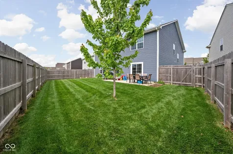5319 Maywood Drive Whitestown IN 46075