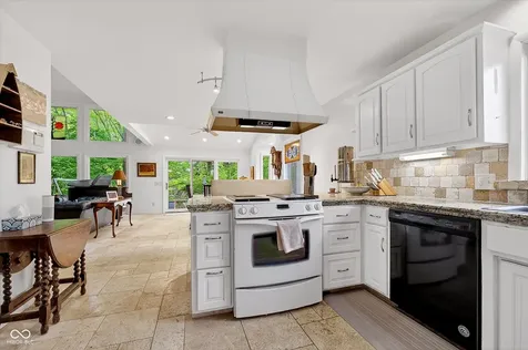 1711 Mulberry Circle Noblesville IN 46062