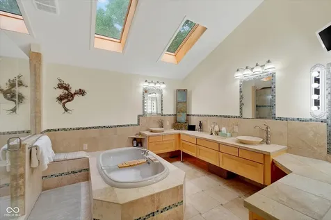 1711 Mulberry Circle Noblesville IN 46062