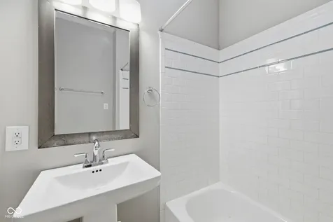 4248 Graceland Avenue Indianapolis IN 46208