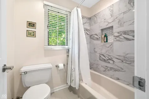 9838 Gulfstream Court Fishers IN 46037
