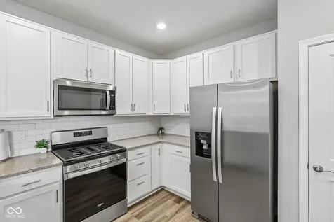 2739 Maricopa Boulevard Whitestown IN 46075