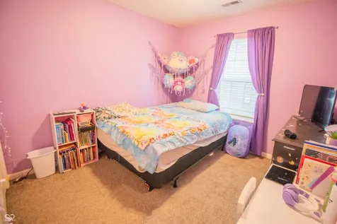 1527 Egret Lane Greenwood IN 46143