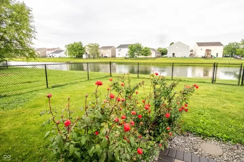 1527 Egret Lane Greenwood IN 46143