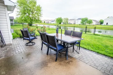 1527 Egret Lane Greenwood IN 46143
