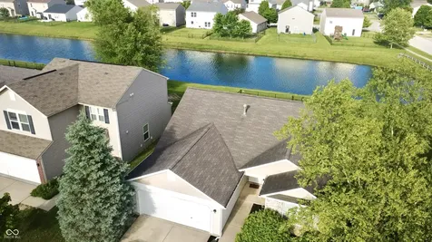 1527 Egret Lane Greenwood IN 46143