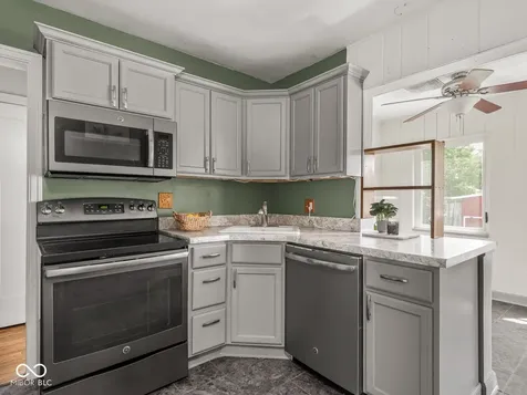 209 Burbank Road Indianapolis IN 46219