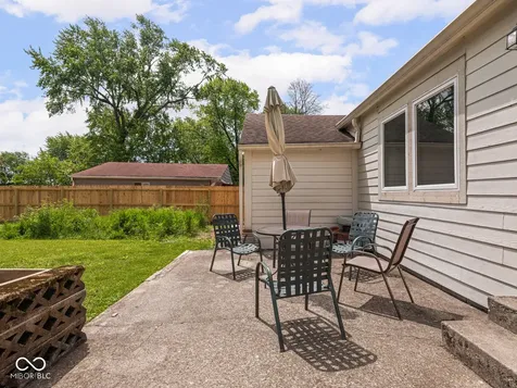 209 Burbank Road Indianapolis IN 46219