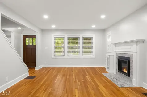 2316 Lafayette Avenue Columbus IN 47201