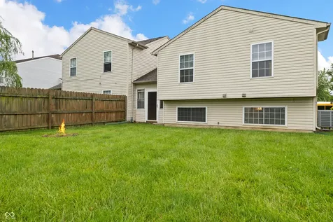 1943 Acorn Drive Franklin IN 46131