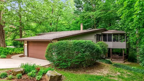 4480 E Wembley Lane Columbus IN 47201