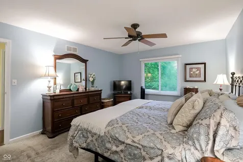 4480 E Wembley Lane Columbus IN 47201