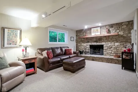 4480 E Wembley Lane Columbus IN 47201