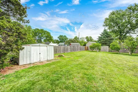 13263 Chevy Chase Drive Fishers IN 46038