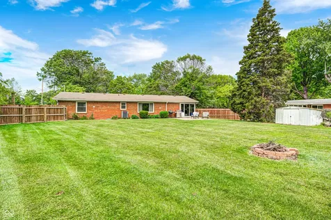13263 Chevy Chase Drive Fishers IN 46038