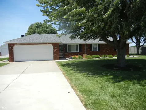 6097 N 100 Road W Alexandria IN 46001
