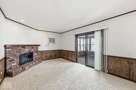 6097 N 100 Road W Alexandria IN 46001