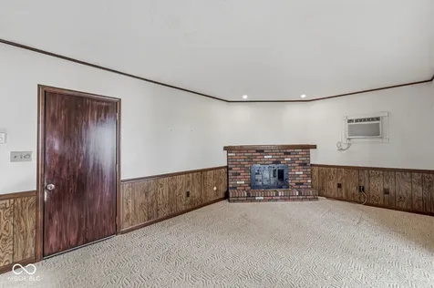 6097 N 100 Road W Alexandria IN 46001