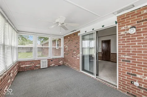 6097 N 100 Road W Alexandria IN 46001