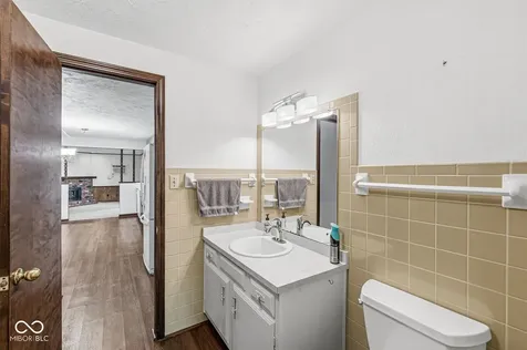 6097 N 100 Road W Alexandria IN 46001