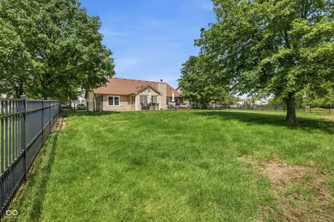7429 Copperwood Drive Indianapolis IN 46217