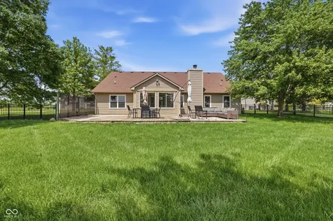 7429 Copperwood Drive Indianapolis IN 46217