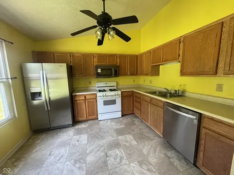 5048 Emmert Drive Indianapolis IN 46221