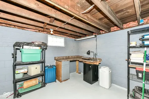 5075 E Walnut Street Indianapolis IN 46201