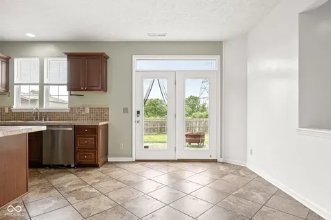 2206 Rosswood Boulevard Indianapolis IN 46229