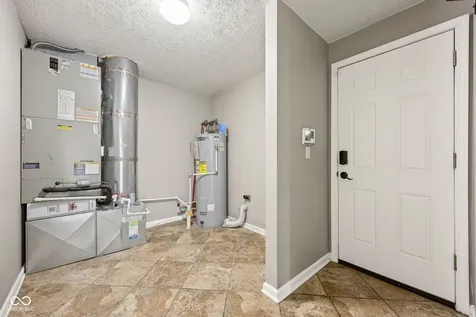 2206 Rosswood Boulevard Indianapolis IN 46229