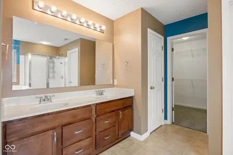 2206 Rosswood Boulevard Indianapolis IN 46229