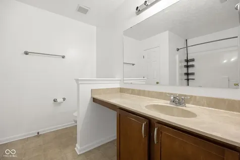 2206 Rosswood Boulevard Indianapolis IN 46229
