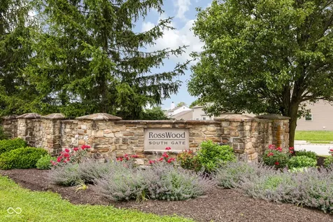 2206 Rosswood Boulevard Indianapolis IN 46229