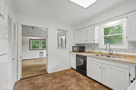 3731 E Rembrandt Drive Martinsville IN 46151