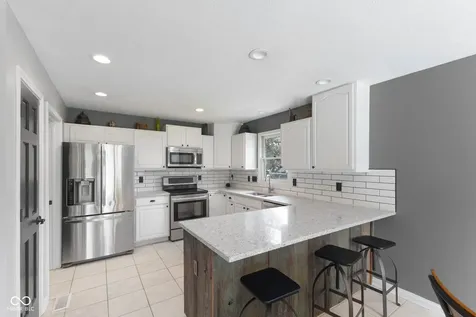 4547 Hammerstone Court Indianapolis IN 46239