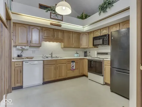 602 Cielo Vista Drive Greenwood IN 46143