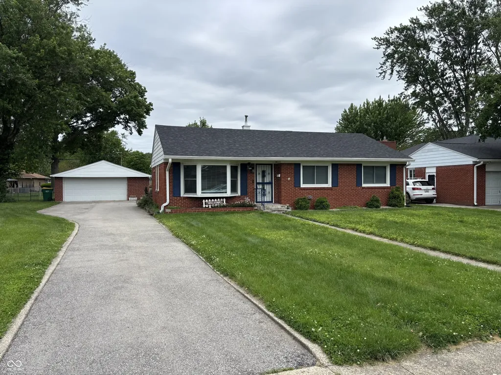 2223 Winton Avenue Speedway IN 46224