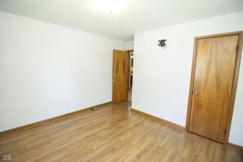 513 E Howard Avenue Arcadia IN 46030