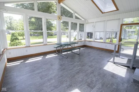 513 E Howard Avenue Arcadia IN 46030