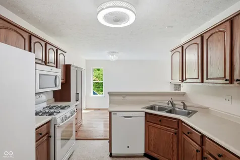 913 Cortland Court Greenfield IN 46140