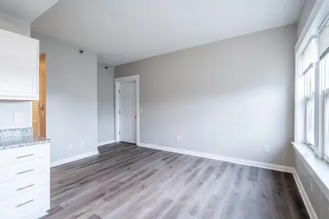 234 E 9th Street Indianapolis IN 46204