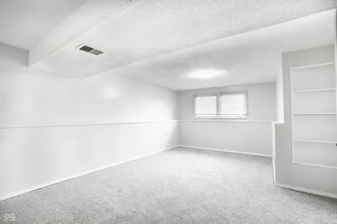 5446 Sleet Drive Indianapolis IN 46237