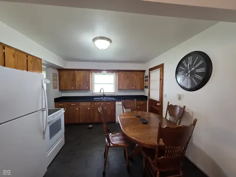 604 E Gatewood Drive Westport IN 47283