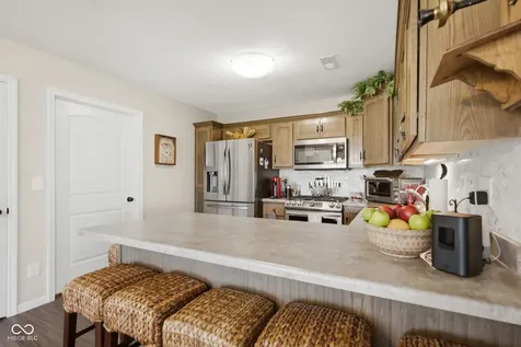 108 St Andrews Court Hartford City IN 47348