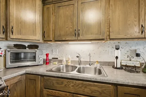 108 St Andrews Court Hartford City IN 47348