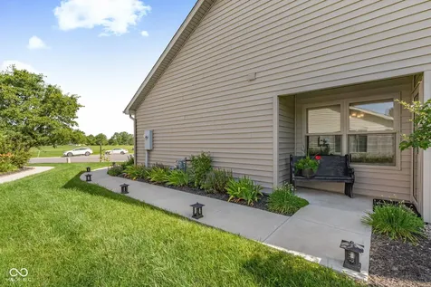 108 St Andrews Court Hartford City IN 47348